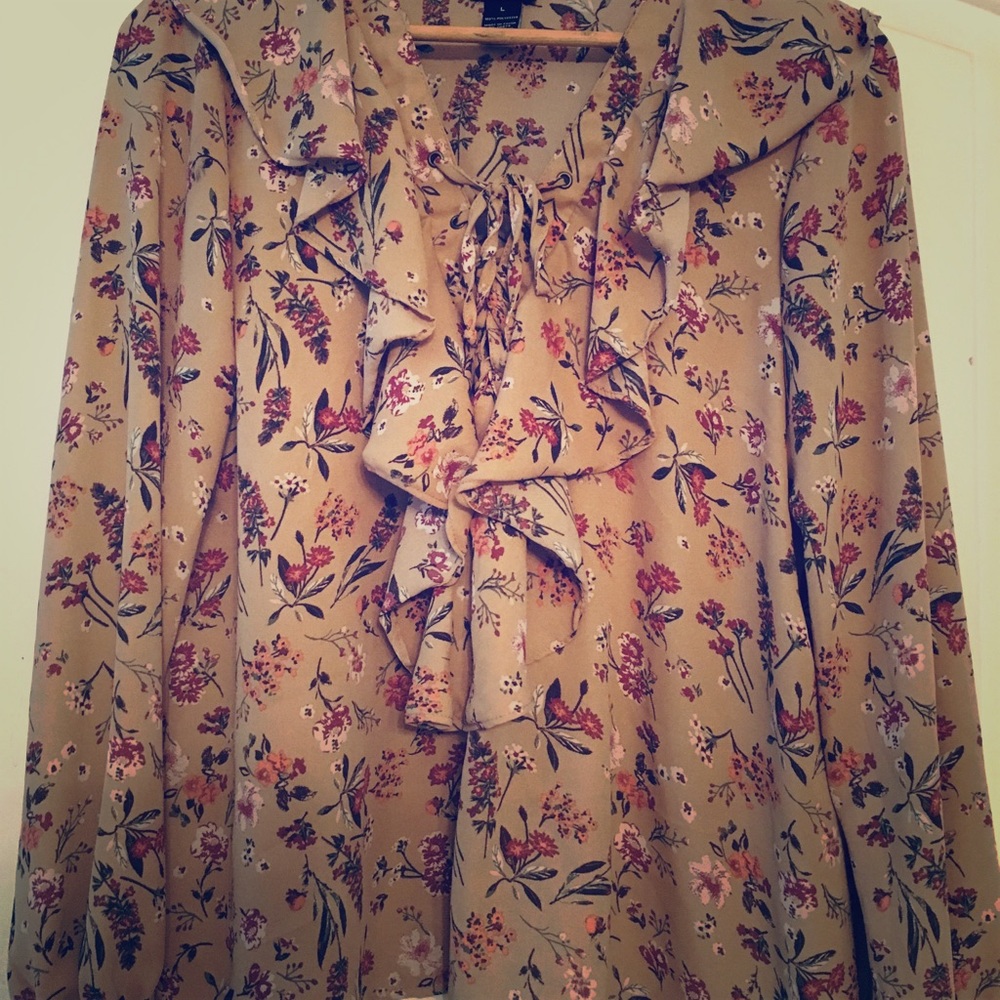 Beautiful flower pattern top